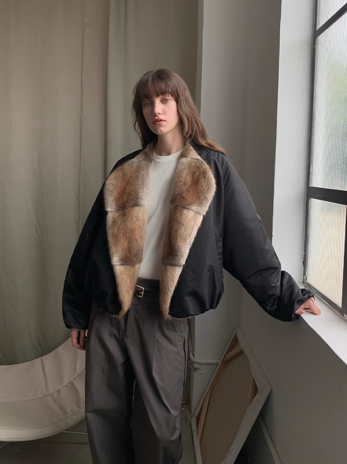 Hull Contract Colorblocked Fur Round Neck Short Parka Jacket